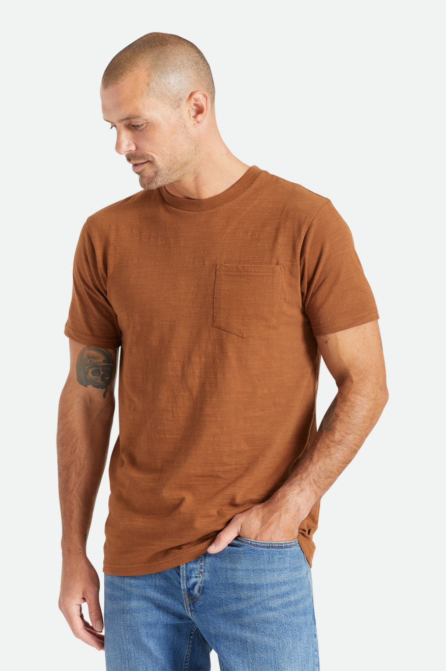 Prendas De Punto Brixton Basic Slub S/S Pocket Hombre Marrones | CEMLUZ324